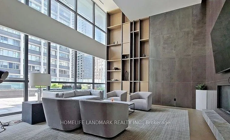 7 Grenville St #6011 — Photo 28