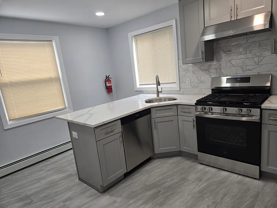 36 & 38 Augusta St #36