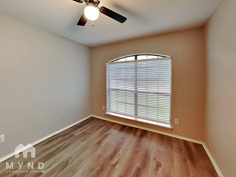 1509 Brook Forest Dr — Photo 15