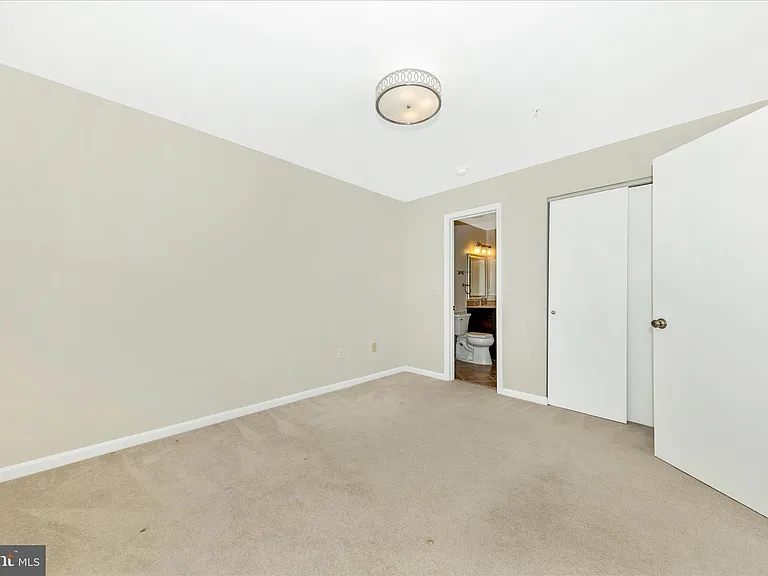 13205 Cloppers Mill Dr #13D — Photo 32