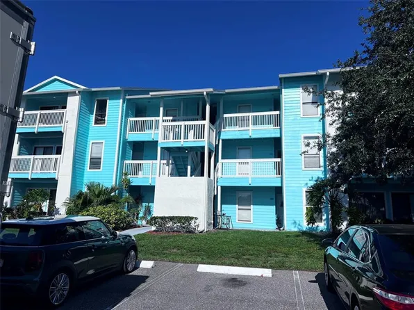 455 ALT 19 S #202, PALM HARBOR, FL 34683