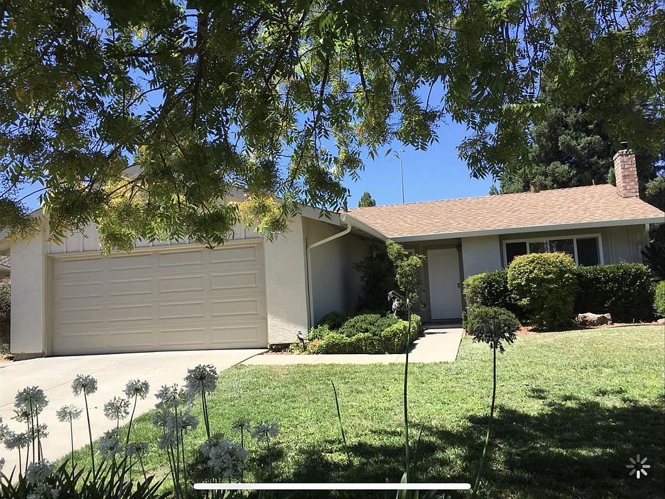 1st image of 34436 Colville Pl