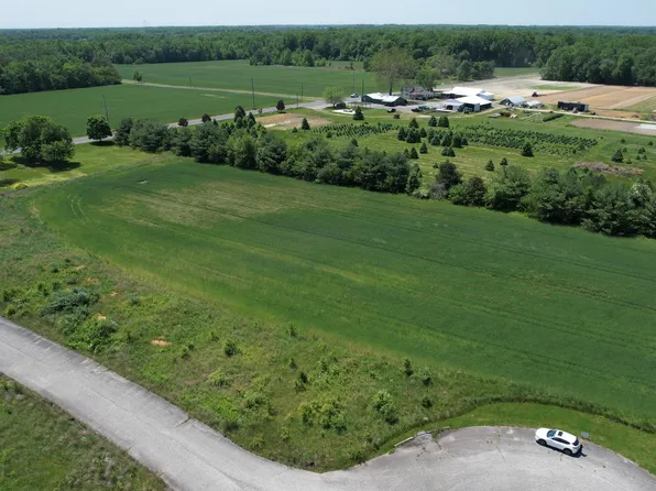 105 Pond View Ct, Monroeville, NJ 08343