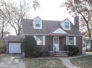 106 17th Ave, Elmwood Park, NJ 07407