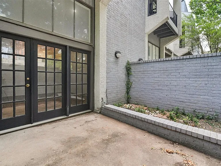 3618 Gillespie St #102 — Photo 17