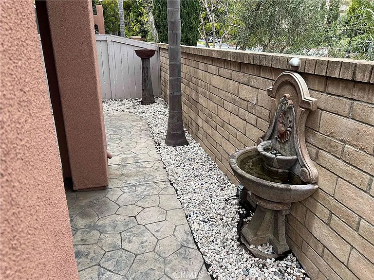 2675 Matera Ln — Photo 7