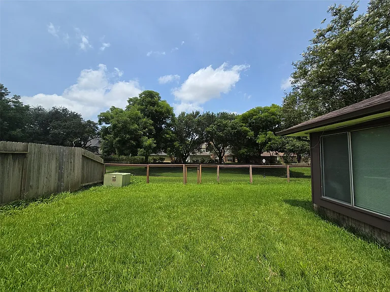 3434 Streamside Ln — Photo 9