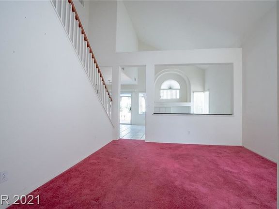 3rd image of 7984 Dinsmore Dr
