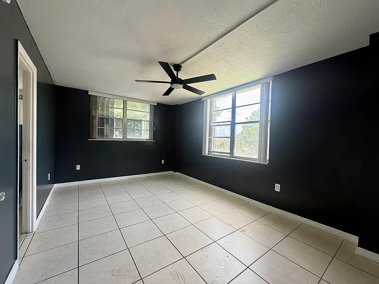 15600 NW 7th Ave #303 — Photo 12