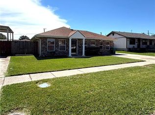 105 Incarnate Word Dr, Kenner, LA 70065