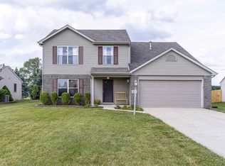 820 Amber Willow Way, Huntertown, IN