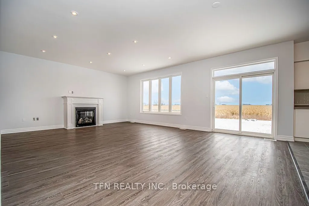 4 bed, $3,600 — Photo 2