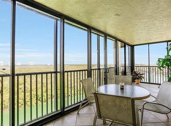 3rd image of 26235 Hickory Blvd APT 10B