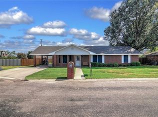 710 Patti Ct, Collinsville, TX 76233