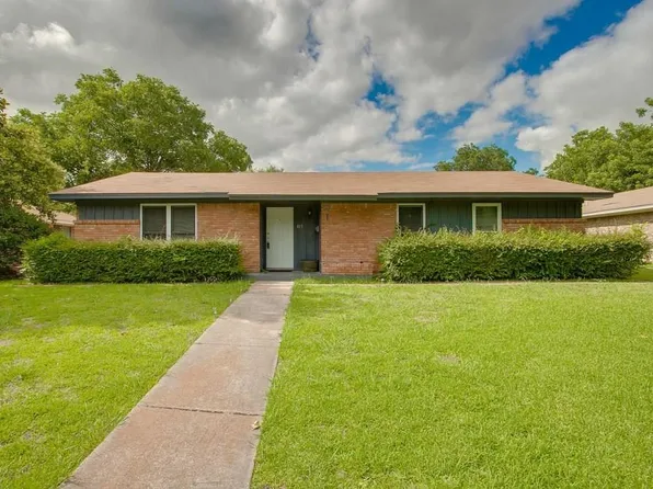 813 Poinsettia Dr, Lancaster, TX 75146