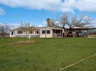 25189 Interstate Highway 35, Encinal, TX 78019