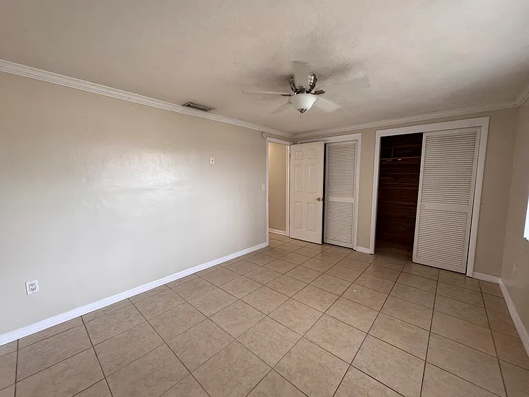 4220 Newbury Dr — Photo 14