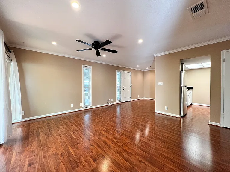 22 Belvedere Ct — Photo 3
