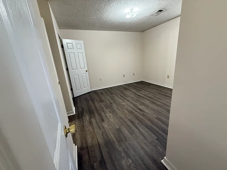 90 Mitchell Rd NE #1 — Photo 6