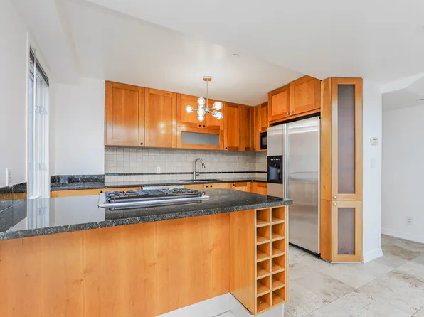 1322 East 14th Street image 6 of 31