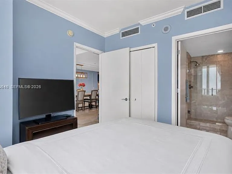 17001 Collins Ave #CU-3402 — Photo 22