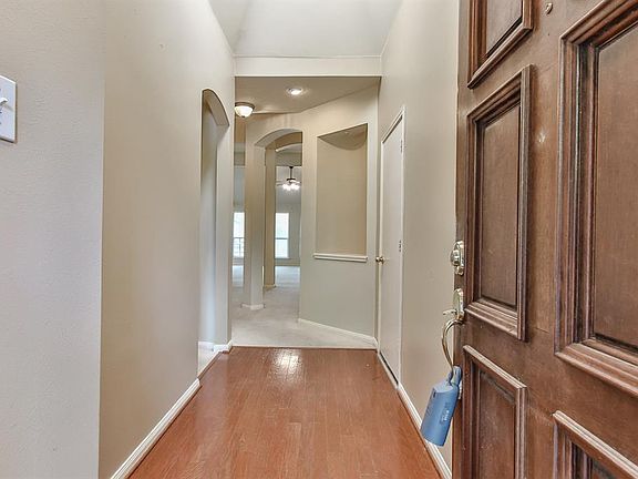 3rd image of 107 N Misty Dawn Dr
