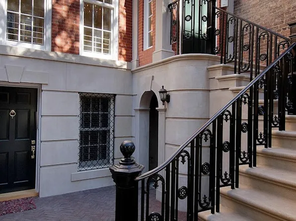 333 East 65th Street image 1 of 11
