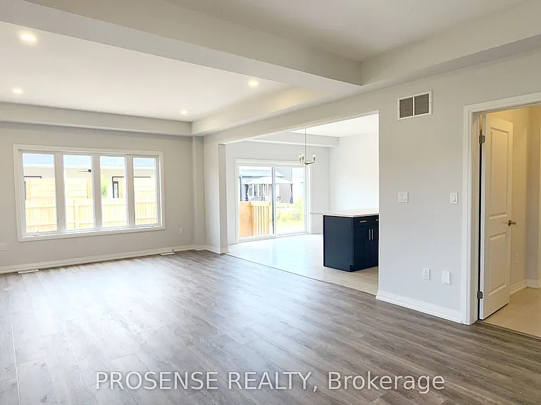 15 Samuel Ave — Photo 8