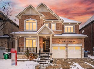 4 Buttonwood Rd, Brampton, ON L6P 4J9