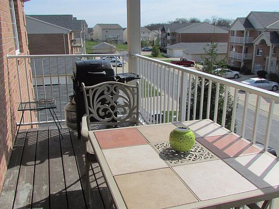 5th image of 3318 Emerald Lakes Dr #3318