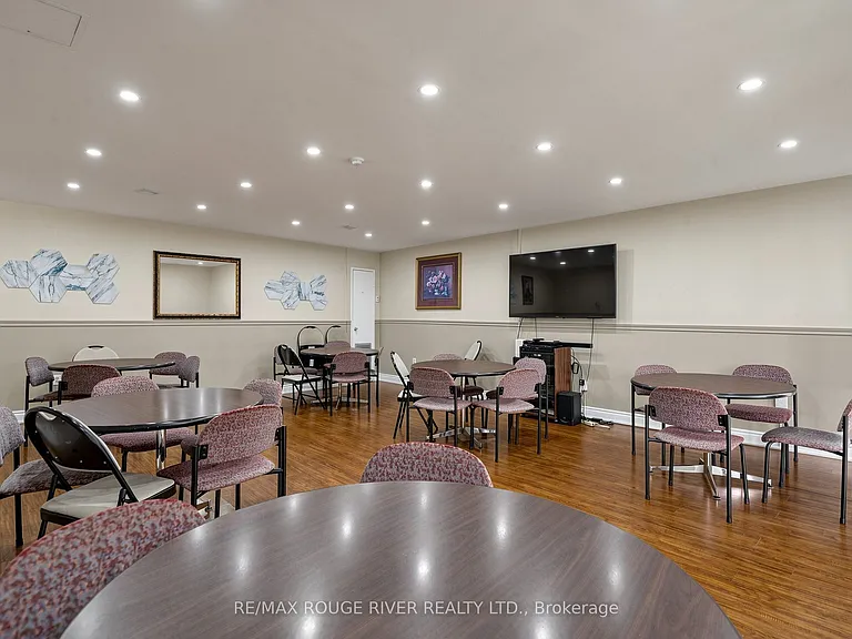 92 Church St S #1106 — Photo 36