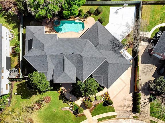 4th image of 2826 Acorn Wood Way