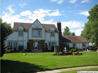 25 Jason Ct, Matawan, NJ 07747