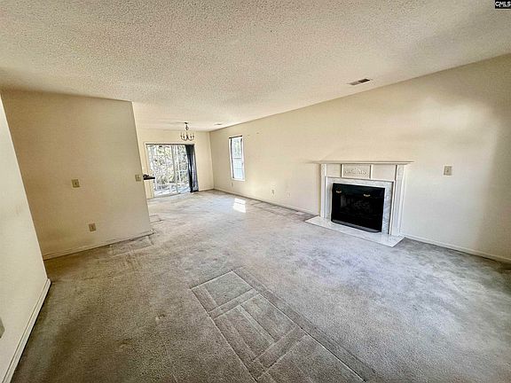 4th image of 209 Maple Tree Ct