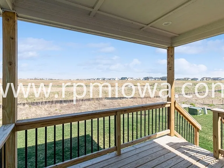 5901 NE Sherman Dr — Photo 18