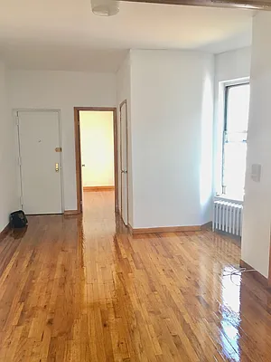 Rented by Warren T Real Estate Corp. | media 36