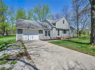 25595 Highland Rd, Richmond Heights, OH 44143