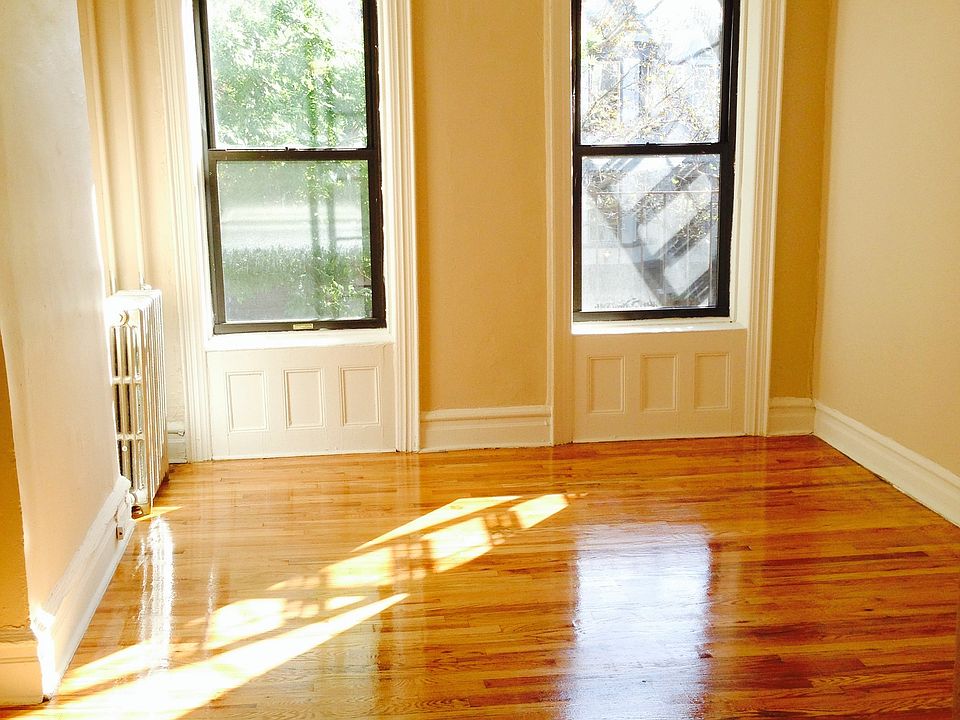 1st image of 869 Saint Johns Pl APT 3