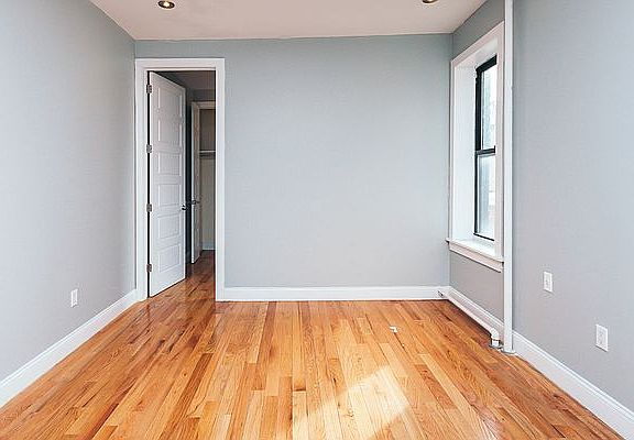 4th image of 1618 Jefferson Ave APT 4E
