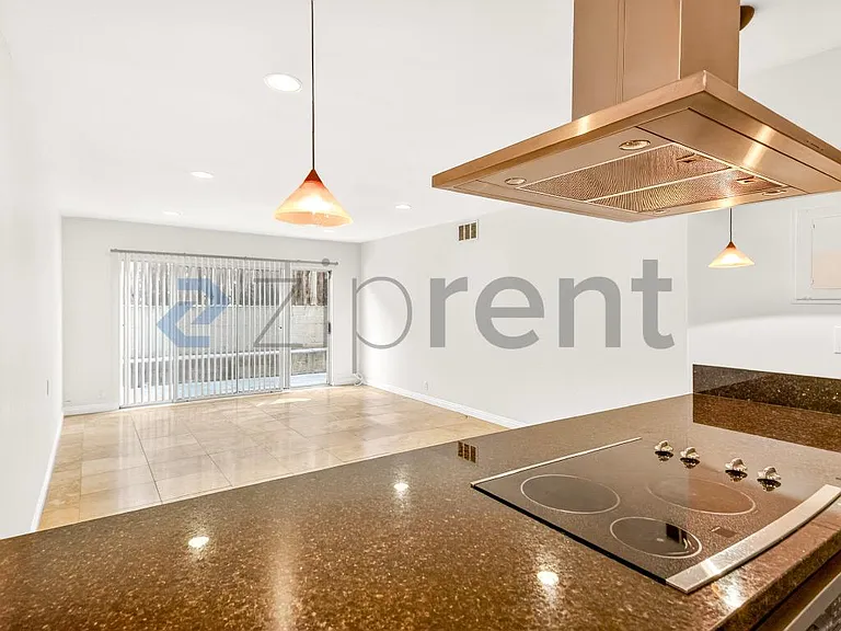 14335 Huston St #C — Photo 11