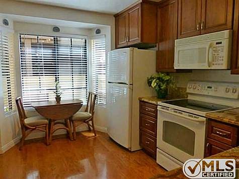 4th image of 8880 Villa La Jolla Dr Unit 104