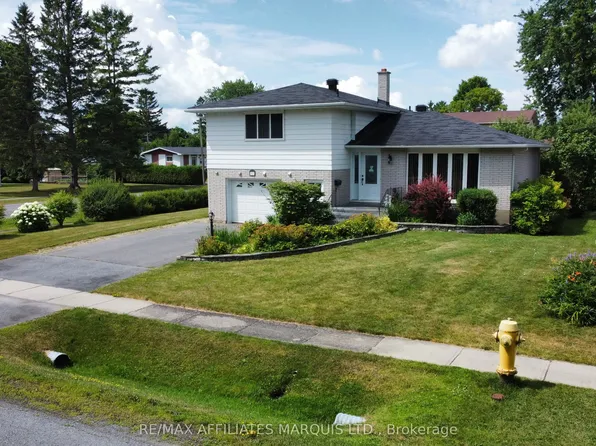 11 Ault Dr, South Stormont, ON K0C 1M0