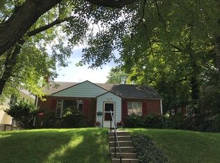 10221 Oldfield Dr, Kensington, MD 20895