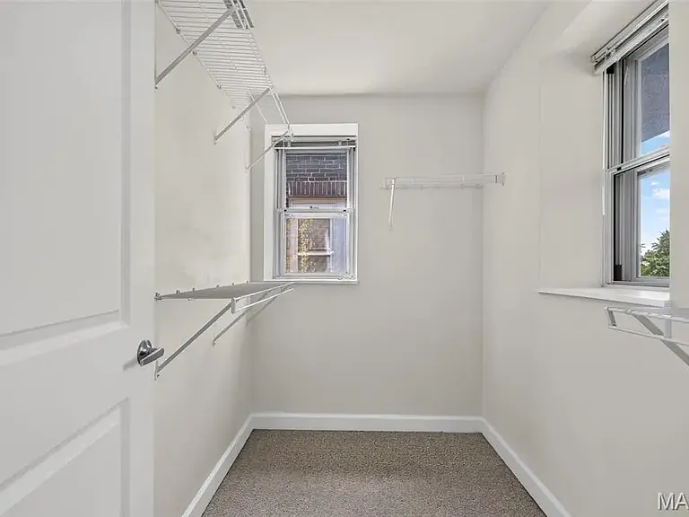 5360 Pershing Ave #6C — Photo 15