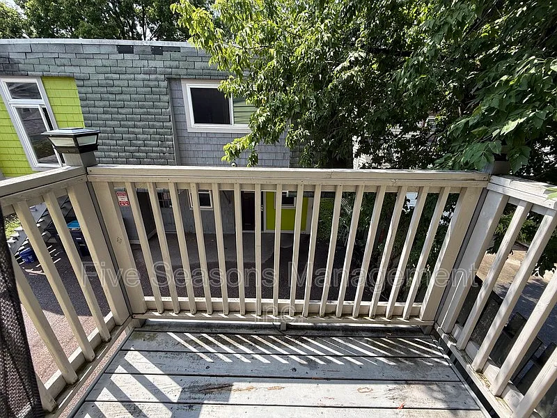 1 bed, 1.0 bath, 600 sqft, $1,600 — Photo 2