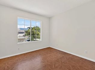 818 Amber Oaks Cir, Pomona, CA 91767