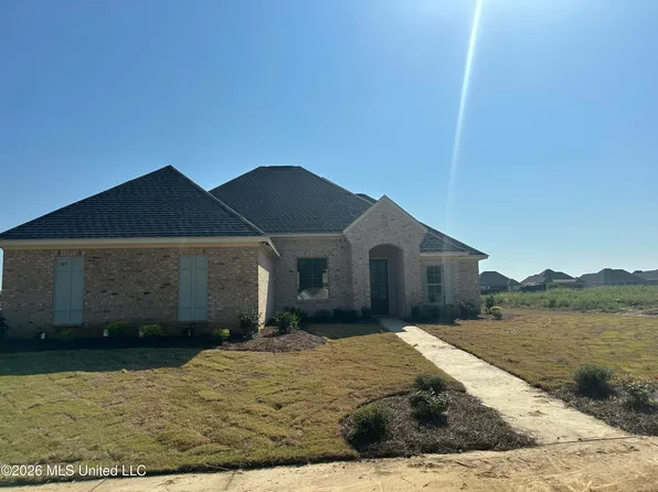 341 Aurora Cir, Canton, MS 39046