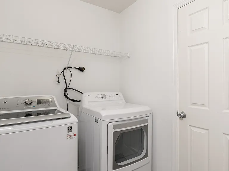 5892 Bartram Village Dr — Photo 24