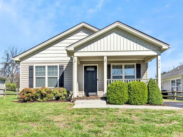 903 Old Vinton Mill Rd NE, Roanoke, VA 24012