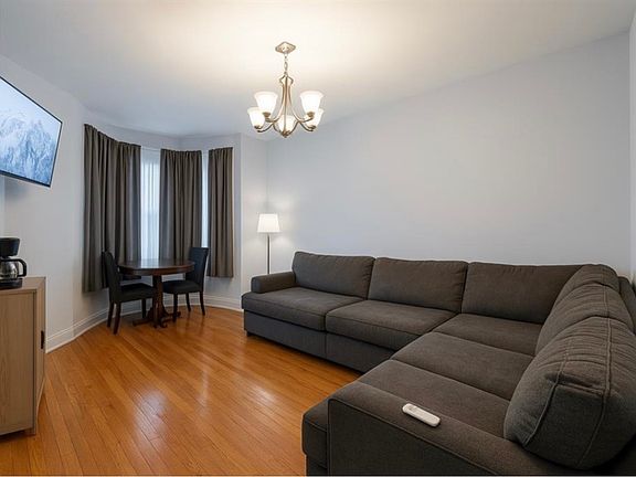 3rd image of 1035 Trinity Ave Floor 2